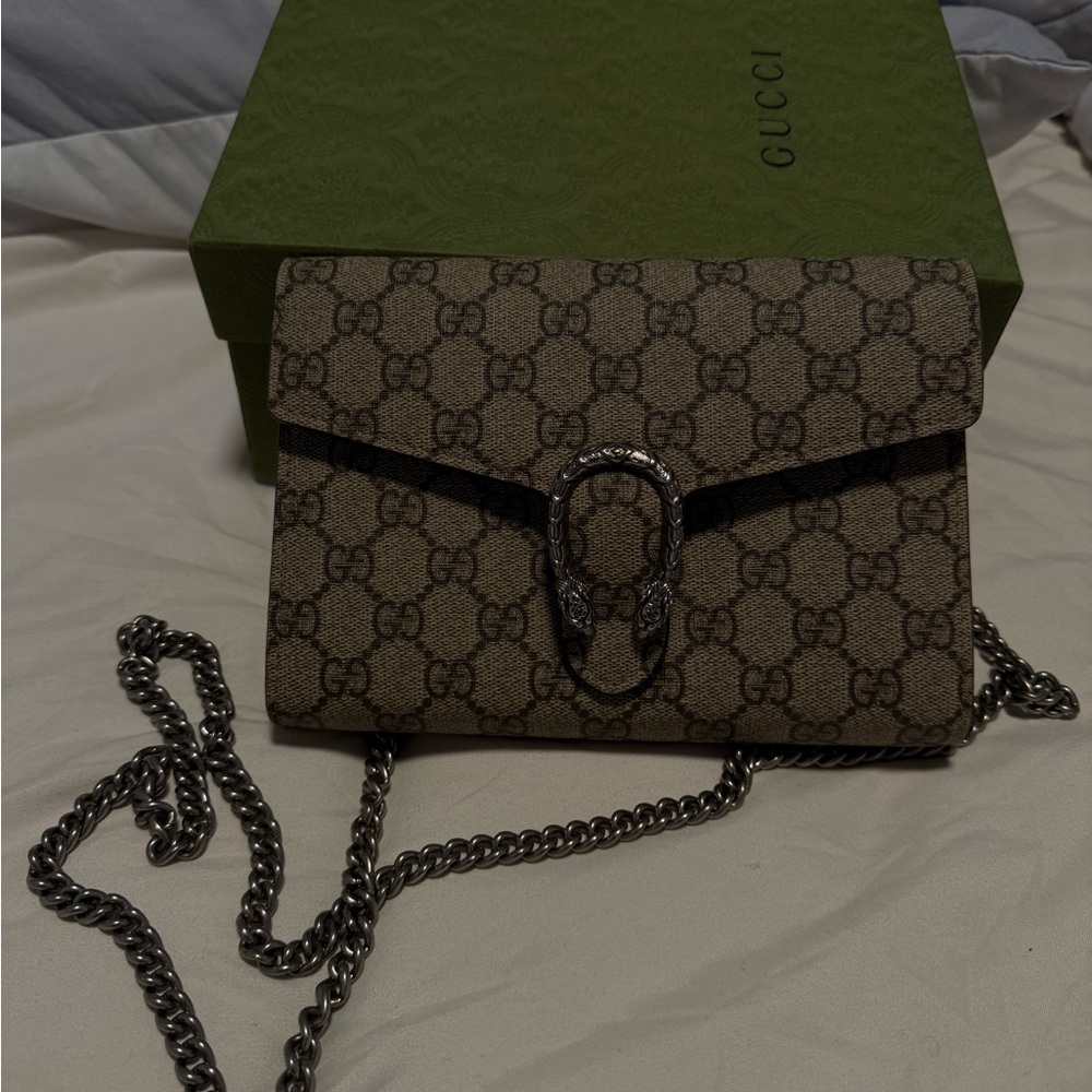 Gucci Bag Dionysus Brown and Black Clutch with Signature Monogram.